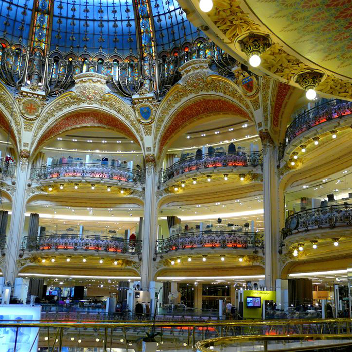 Galeries Lafayette and Le Printemps - Hôtel États-Unis Opéra