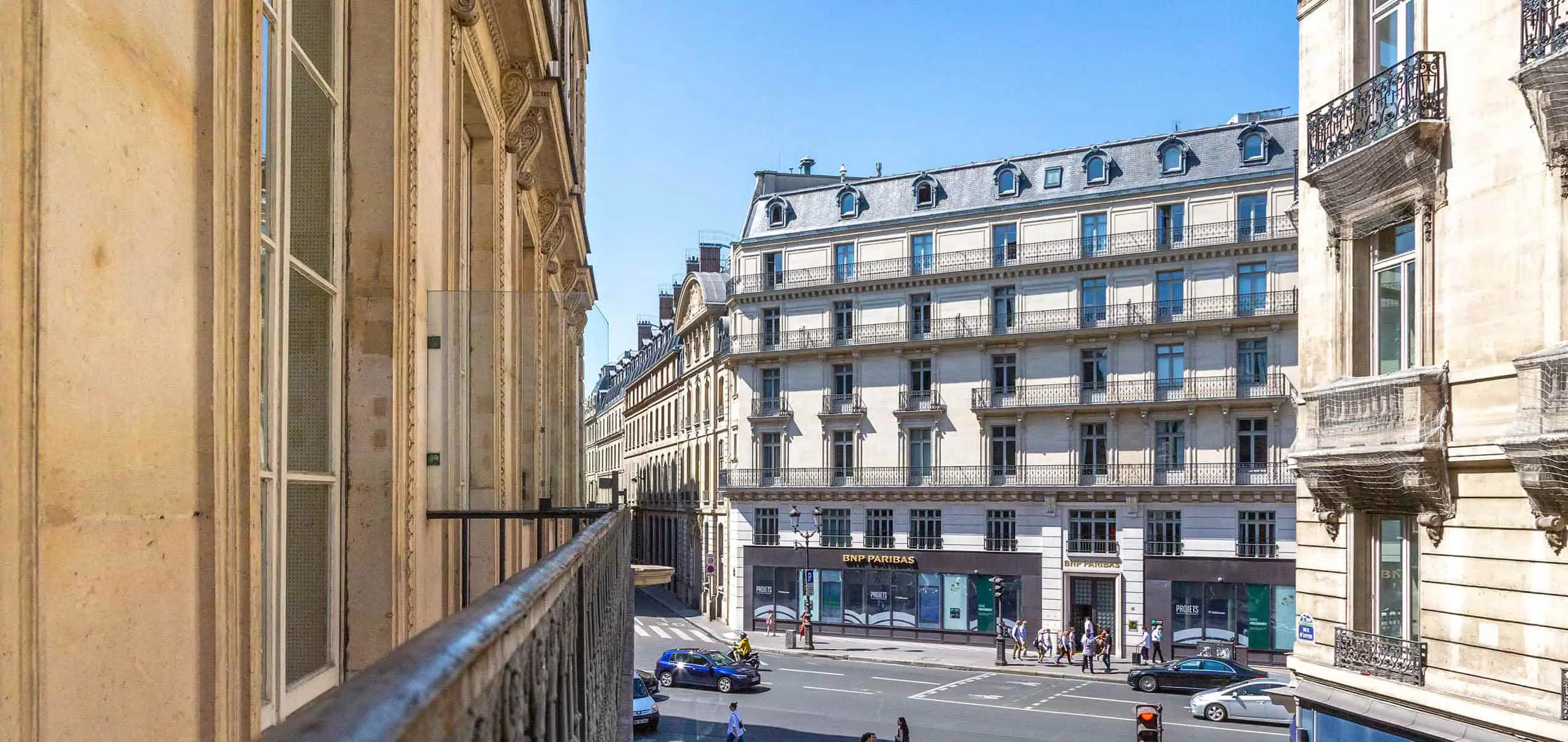 Street view from Hôtel Etats-Unis Opera Hôtel