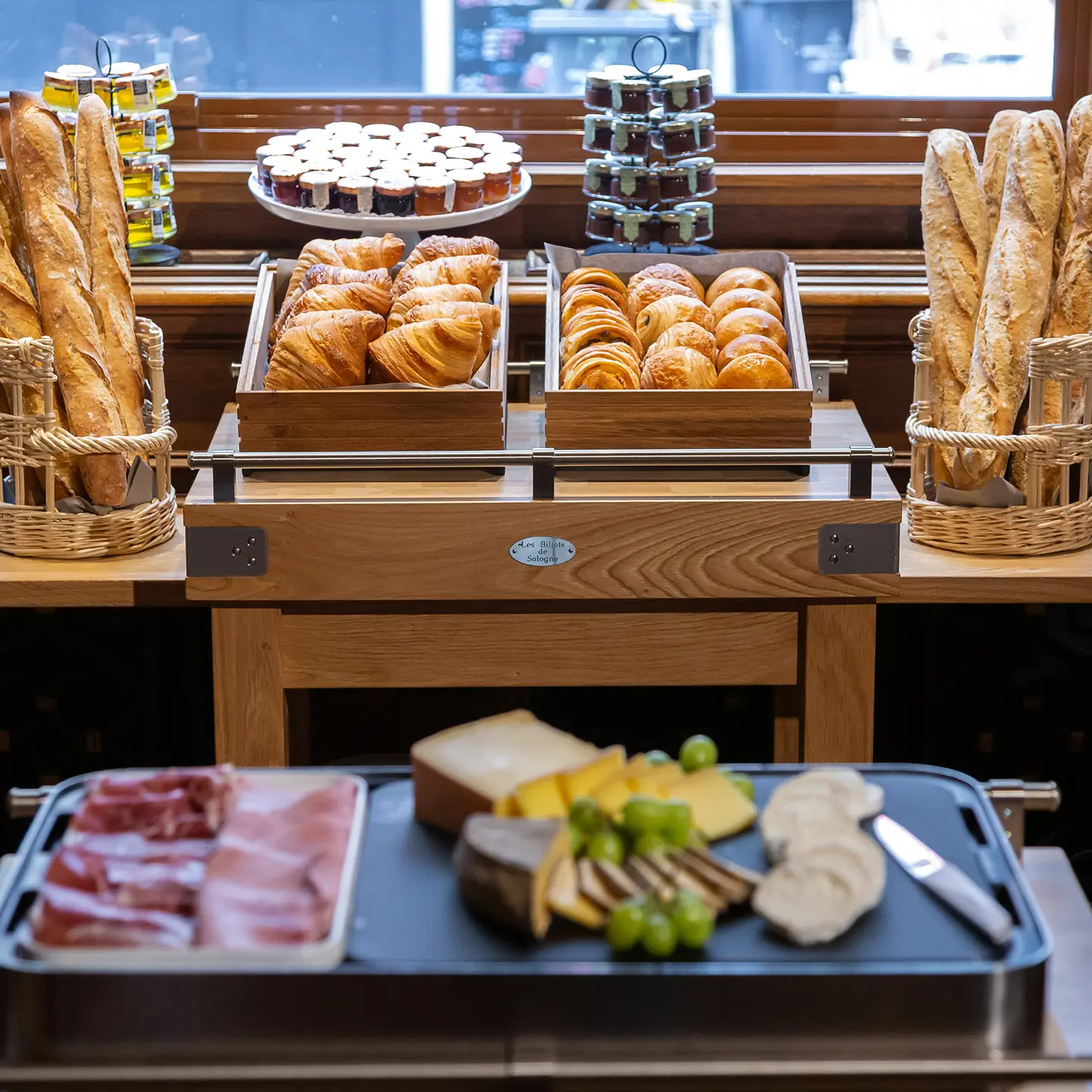 Fresh bread and pastries at Hôtel États-Unis Opéra Paris